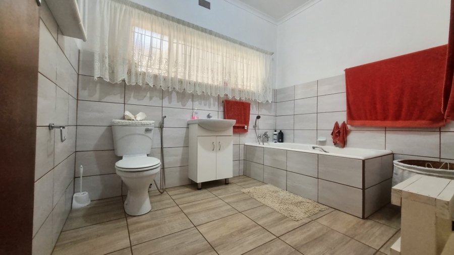 3 Bedroom Property for Sale in Oranjeville Free State